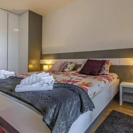 Luxury Pjescana Uvala